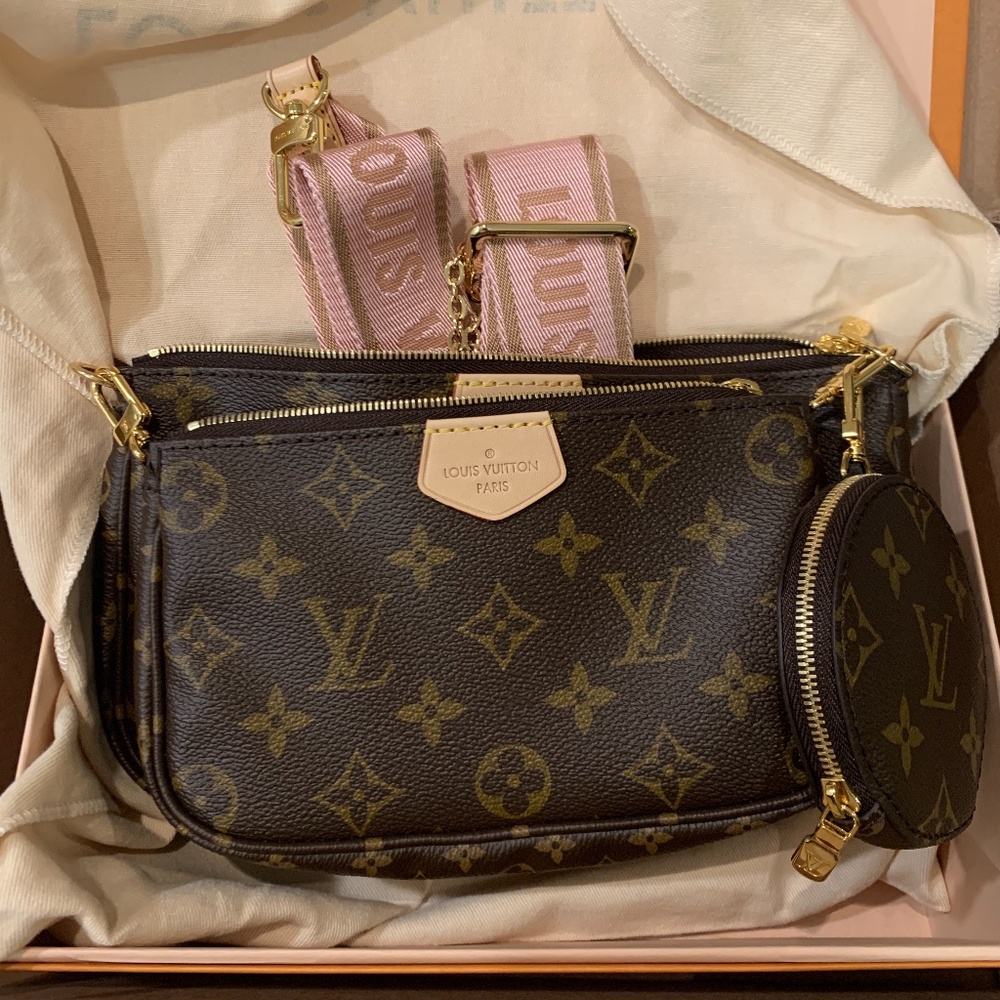 SOLD Authentic NEW 2020 Multi-Pochette Accessories - Picture 2 of 10
